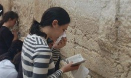 娱乐吃瓜君年龄,揭秘00后网红的成长之路